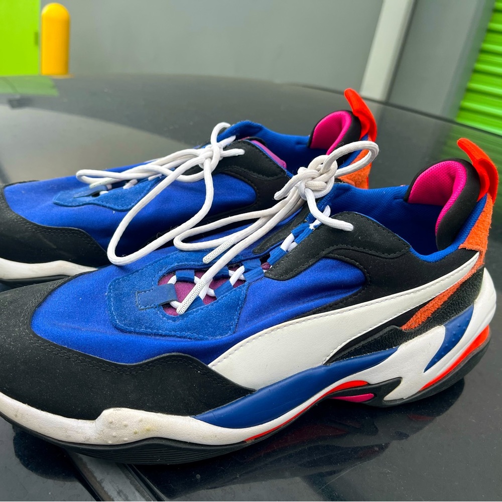 Puma Blue and White/ Athletic Colorful shoes. Urban style.